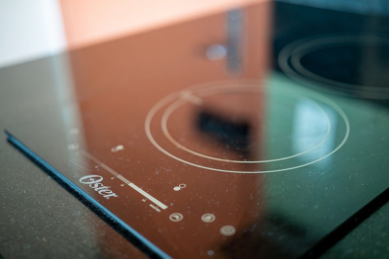 Cinema e Banheira no Metrô São Bento p/ 3 Hóspedes