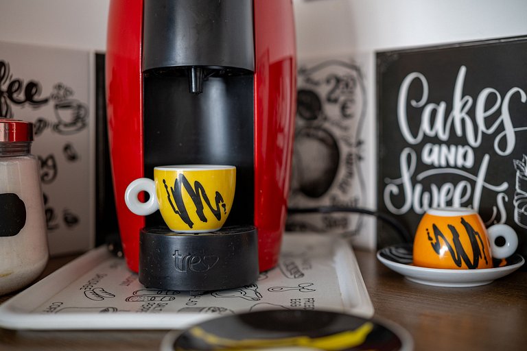 Studio para 3 c/ Cama King e Cinema - Centro SP