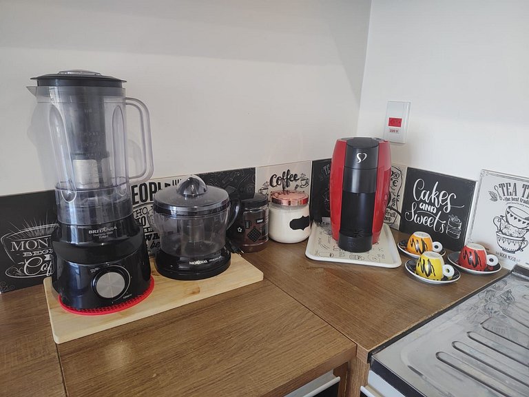 Studio para 3 c/ Cama King e Cinema - Centro SP