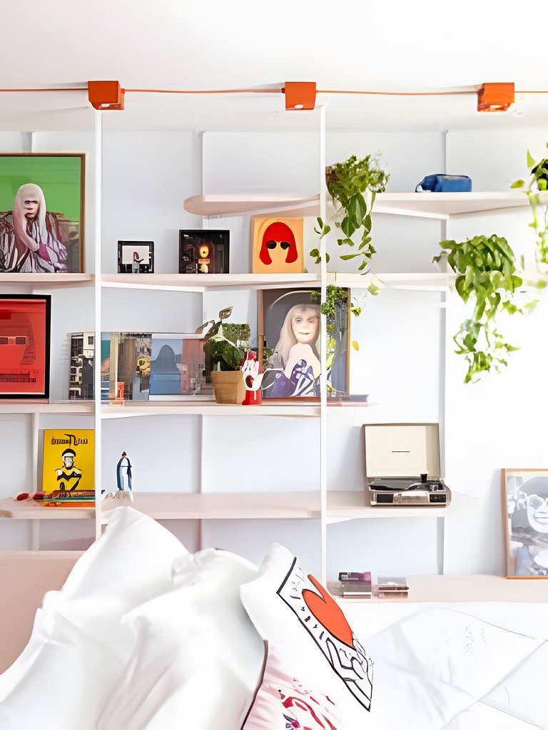 Cinema, Banheira e Cama King em Apto no Centro SP