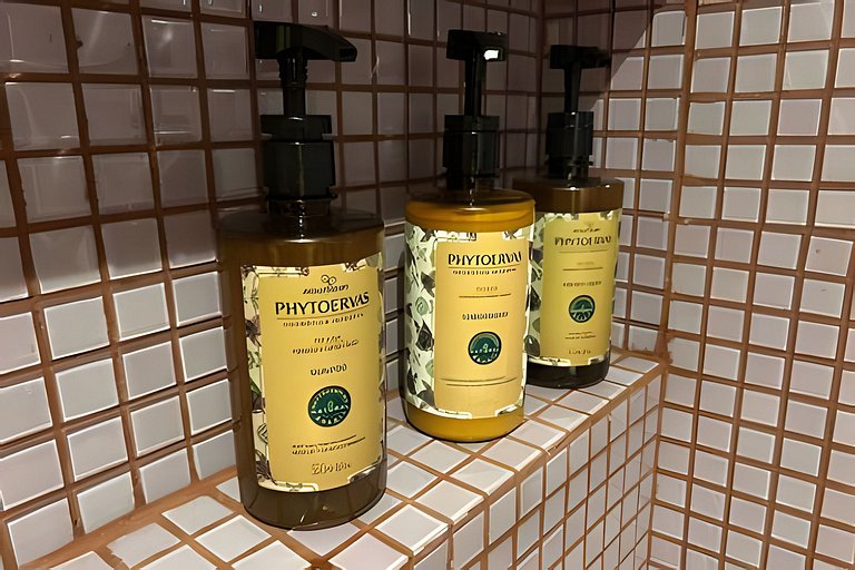 Cinema, Banheira e Cama King em Apto no Centro SP