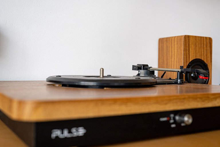 Apto Retrô com Cinema e Banheira no Centro de SP