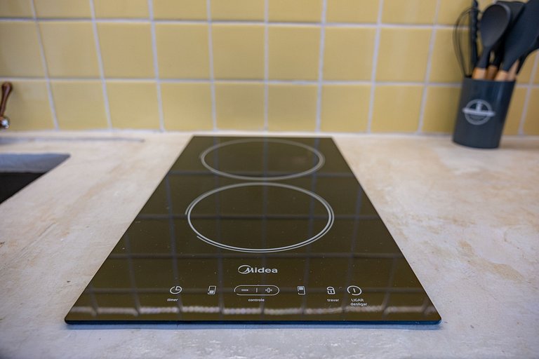 Apto Retrô com Cinema e Banheira no Centro de SP