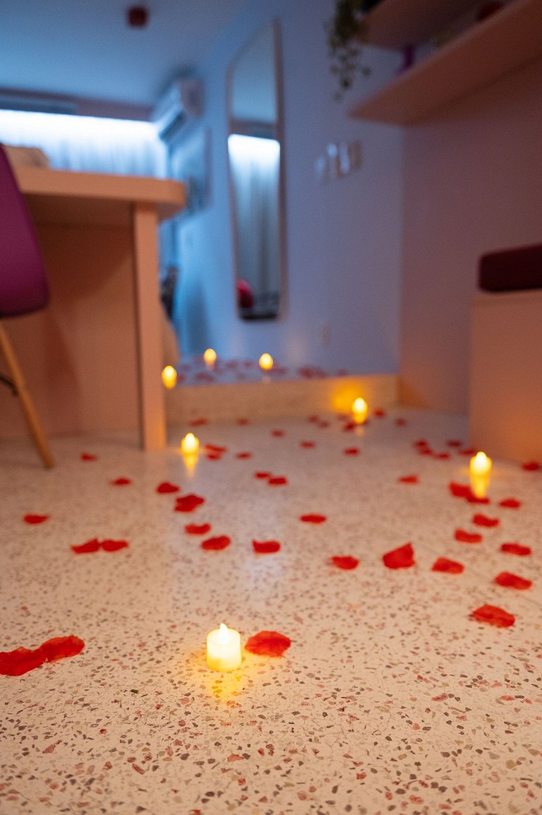 Cinema, Banheira e Cama King em Apto no Centro SP