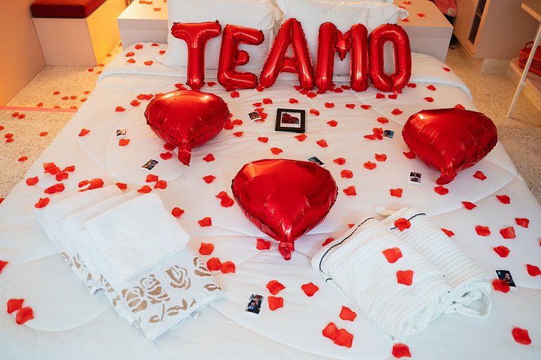 Cinema, Banheira e Cama King em Apto no Centro SP