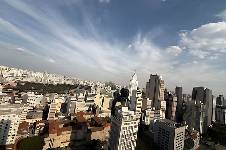 Studio c/ Vista Surreal do 39º Andar + Cinema CentroSP