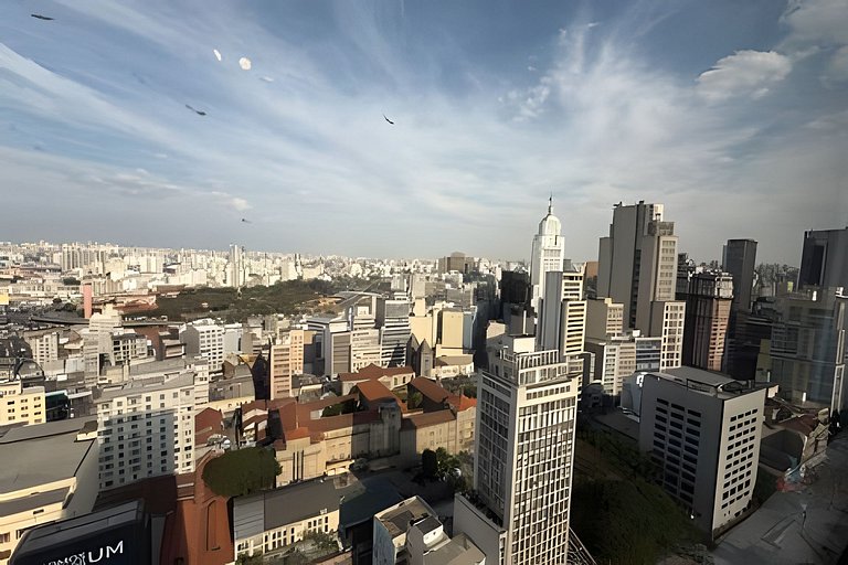 Studio c/ Vista Surreal do 39º Andar + Cinema CentroSP