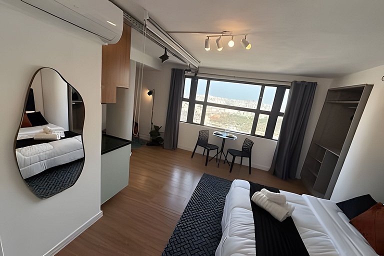 Studio c/ Vista Surreal do 39º Andar + Cinema CentroSP