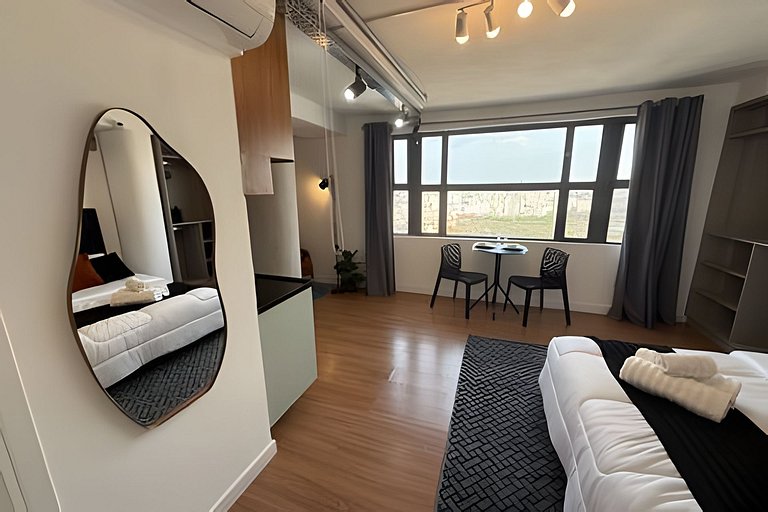 Studio c/ Vista Surreal do 39º Andar + Cinema CentroSP