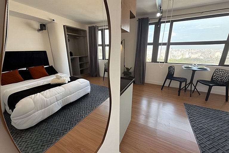 Studio c/ Vista Surreal do 39º Andar + Cinema CentroSP