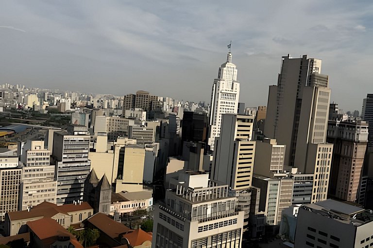 Studio c/ Vista Surreal do 39º Andar + Cinema CentroSP