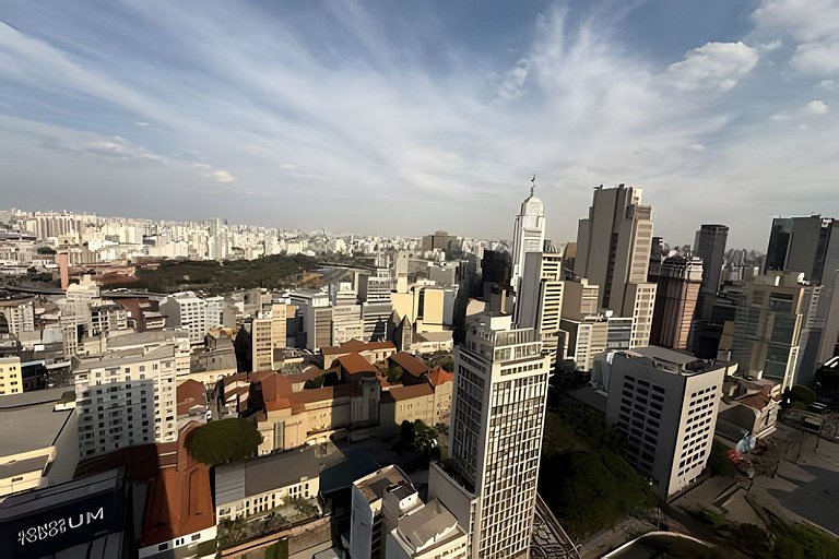 Studio c/ Vista Surreal do 39º Andar + Cinema CentroSP