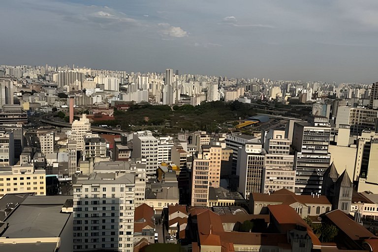 Studio c/ Vista Surreal do 39º Andar + Cinema CentroSP