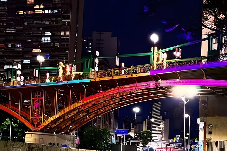 Ao Lado Metrô S.Bento, Luxuoso Apto para 4 Hóspedes