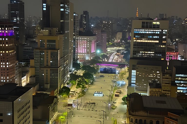 Refúgio para Casais no 39º Andar ao Lado do Metrô