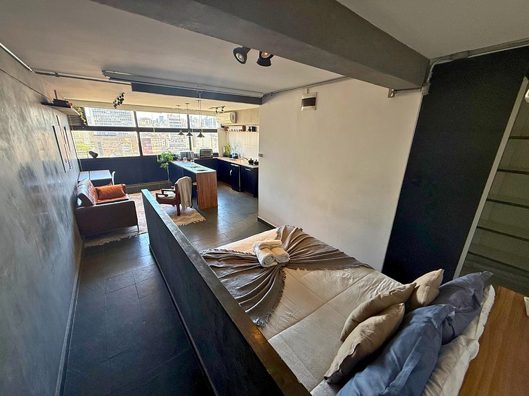 Apto com Cinema no Centro de SP para Casais