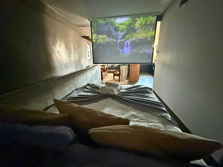 Apto com Cinema no Centro de SP para Casais