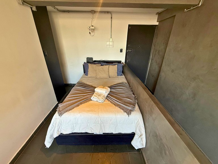 Apto com Cinema no Centro de SP para Casais