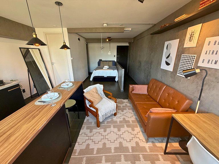 Apto com Cinema no Centro de SP para Casais