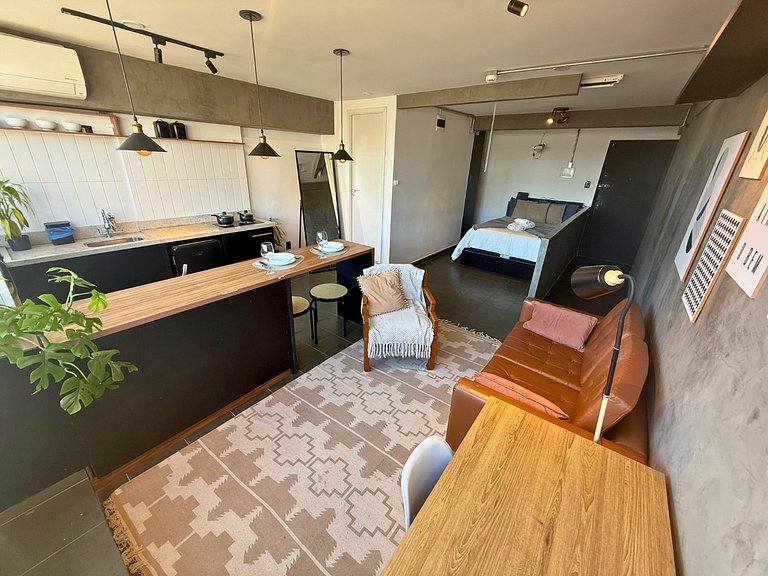 Apto com Cinema no Centro de SP para Casais