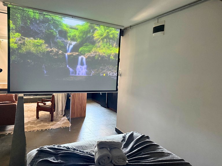 Apto com Cinema no Centro de SP para Casais