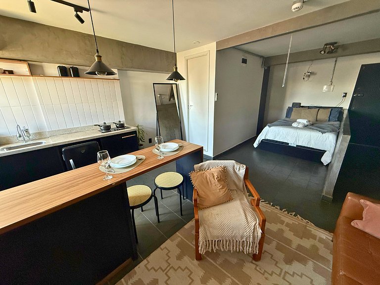 Apto com Cinema no Centro de SP para Casais