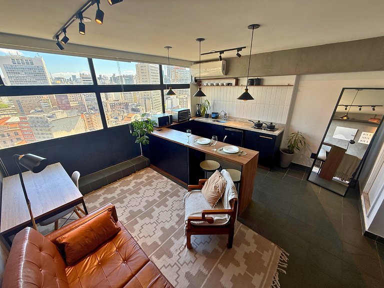 Apto com Cinema no Centro de SP para Casais