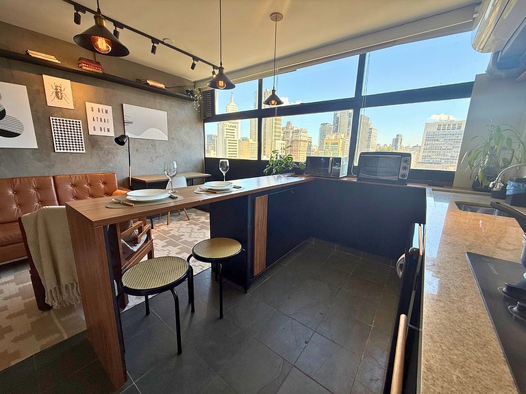 Apto com Cinema no Centro de SP para Casais