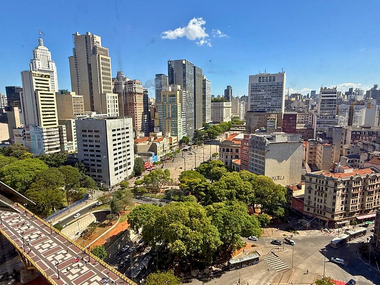 Apto com Cinema no Centro de SP para Casais