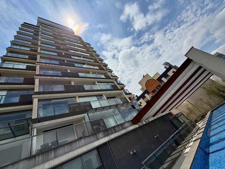 Studio a 7min Metrô Ana Rosa c/ Piscina e Academia