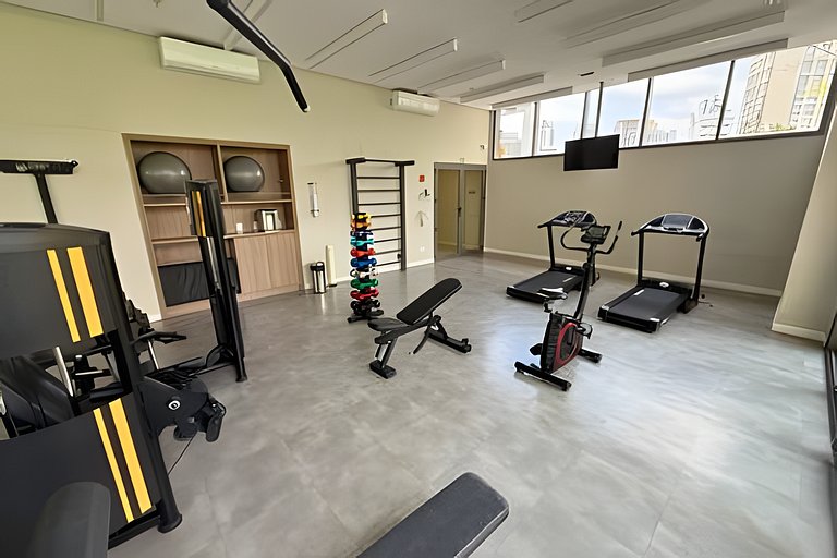 Studio a 7min Metrô Ana Rosa c/ Piscina e Academia