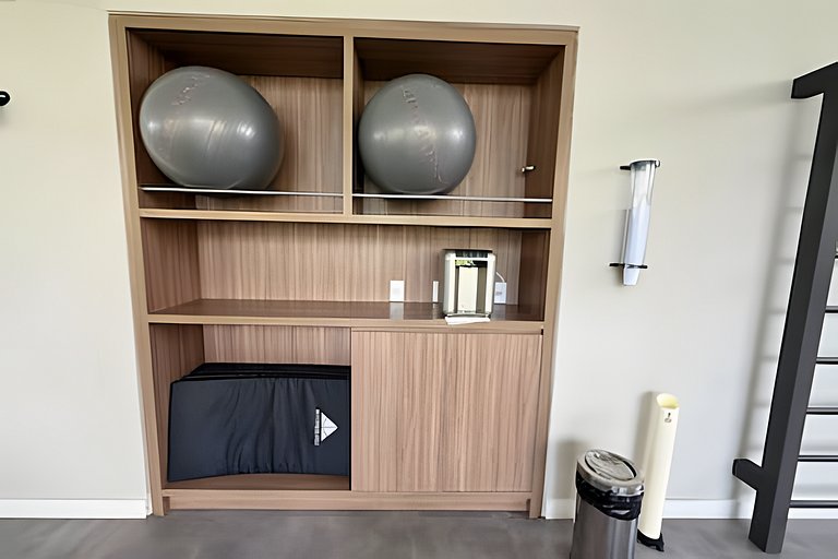 Studio a 7min Metrô Ana Rosa c/ Piscina e Academia