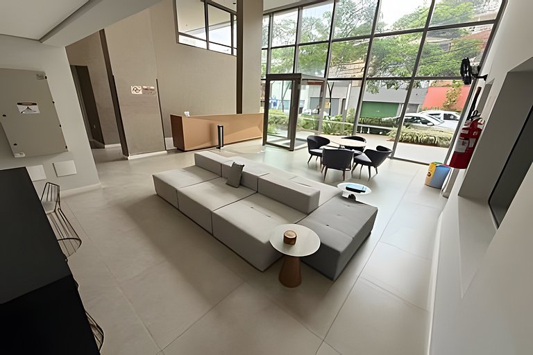 Studio a 7min Metrô Ana Rosa c/ Piscina e Academia