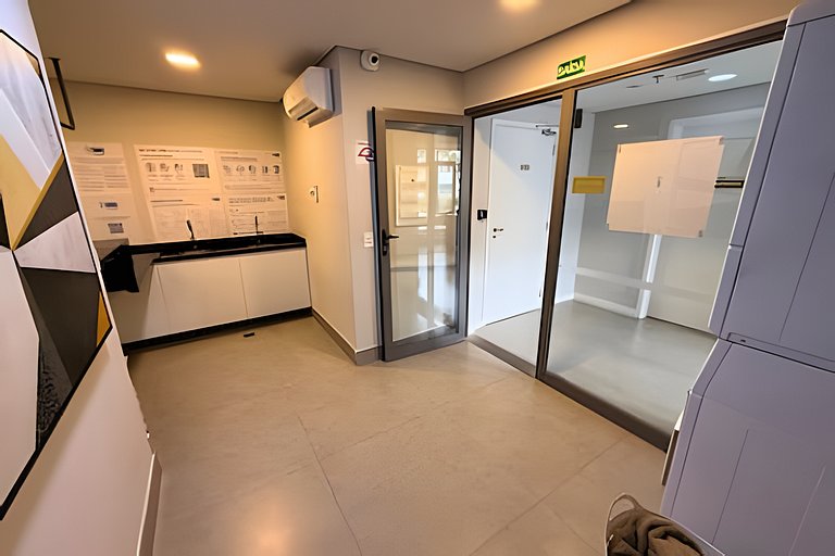 Studio a 7min Metrô Ana Rosa c/ Piscina e Academia