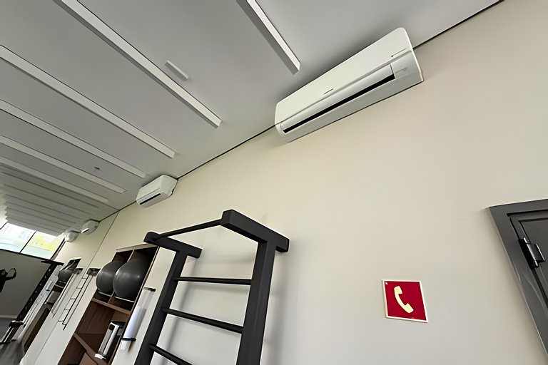 Studio a 7min Metrô Ana Rosa c/ Piscina e Academia