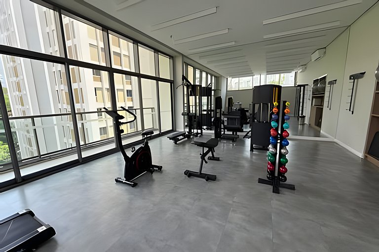 Studio a 7min Metrô Ana Rosa c/ Piscina e Academia