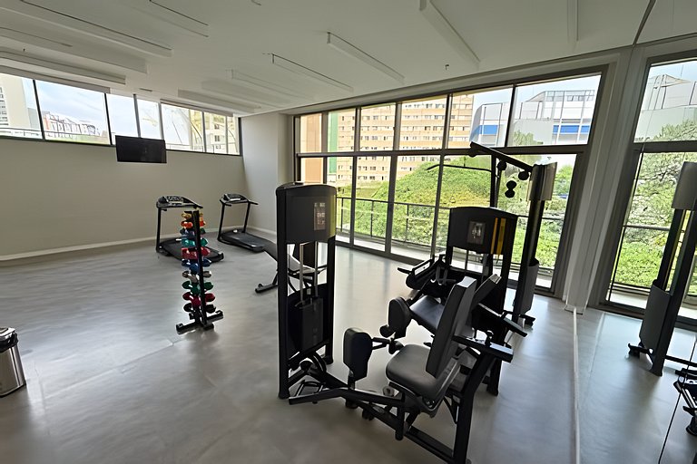 Studio a 7min Metrô Ana Rosa c/ Piscina e Academia