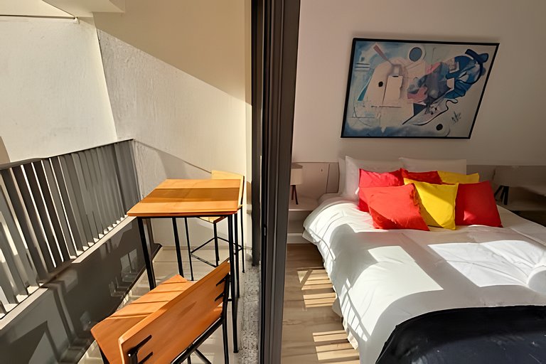 Studio a 7min Metrô Ana Rosa c/ Piscina e Academia