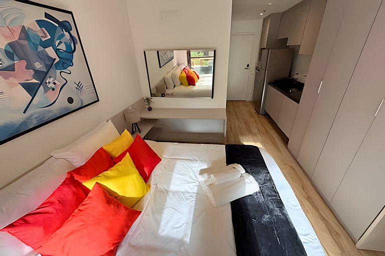 Studio a 7min Metrô Ana Rosa c/ Piscina e Academia