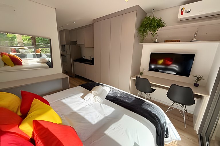 Studio a 7min Metrô Ana Rosa c/ Piscina e Academia