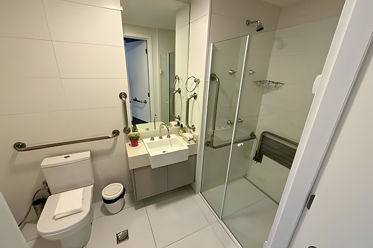 Studio a 7min Metrô Ana Rosa c/ Piscina e Academia