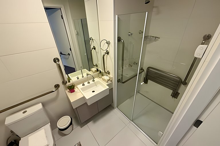 Studio a 7min Metrô Ana Rosa c/ Piscina e Academia