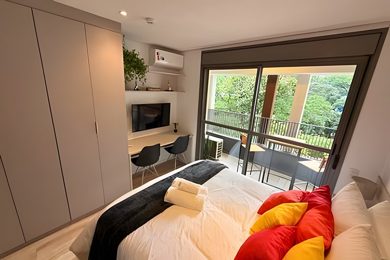 Studio a 7min Metrô Ana Rosa c/ Piscina e Academia