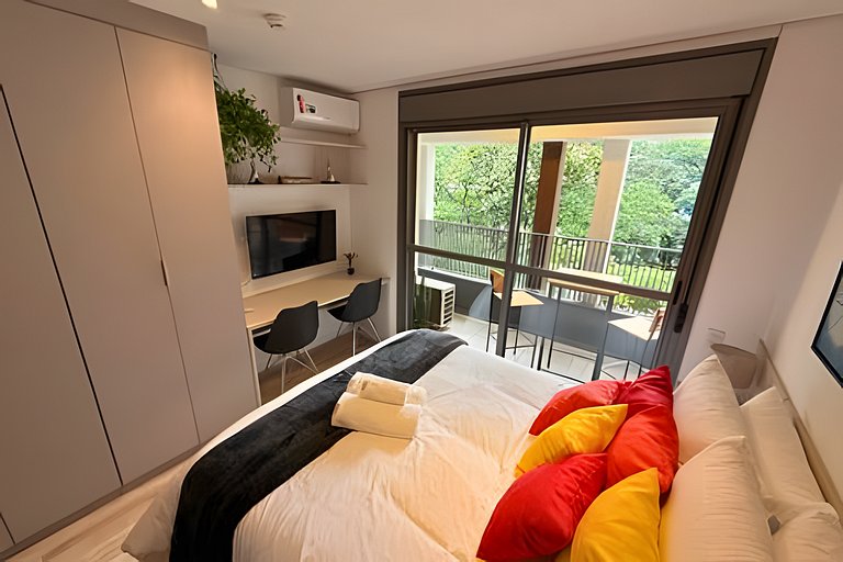 Studio a 7min Metrô Ana Rosa c/ Piscina e Academia