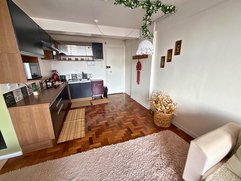 Studio para 3 c/ Cama King e Cinema - Centro SP