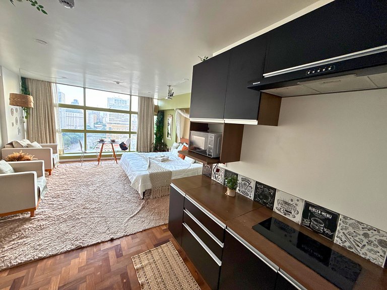 Studio para 3 c/ Cama King e Cinema - Centro SP