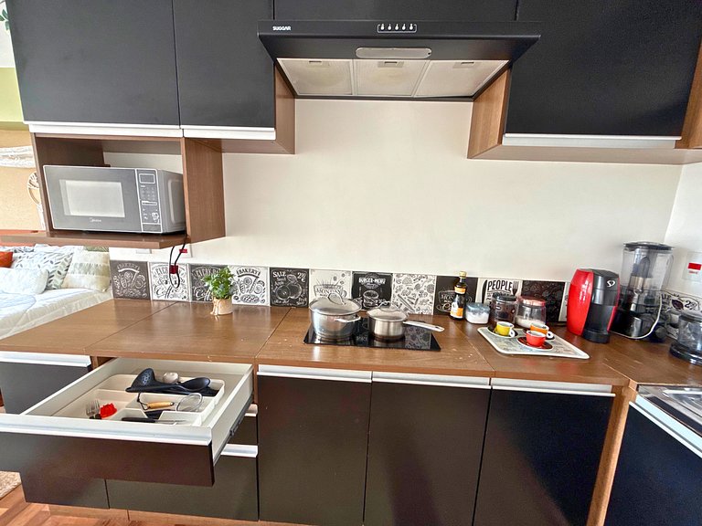 Studio para 3 c/ Cama King e Cinema - Centro SP