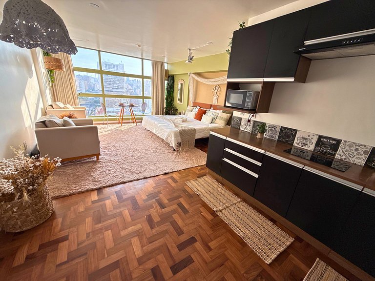 Studio para 3 c/ Cama King e Cinema - Centro SP