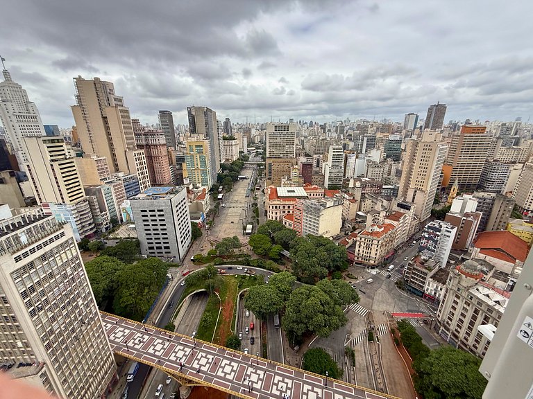 Apto Ideal no 39º Andar - 2 min Metrô São Bento